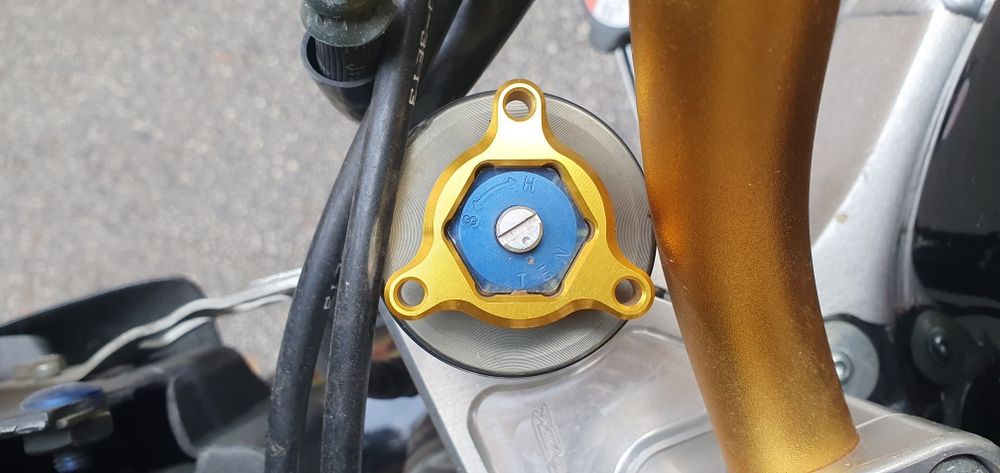 Suzuki SV 1000 Street fighter