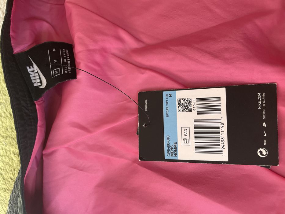 Черен Nike vest