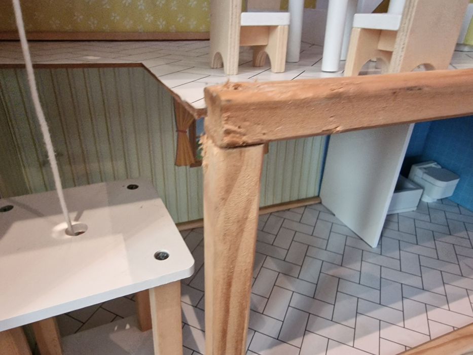 Дървена къща за игра