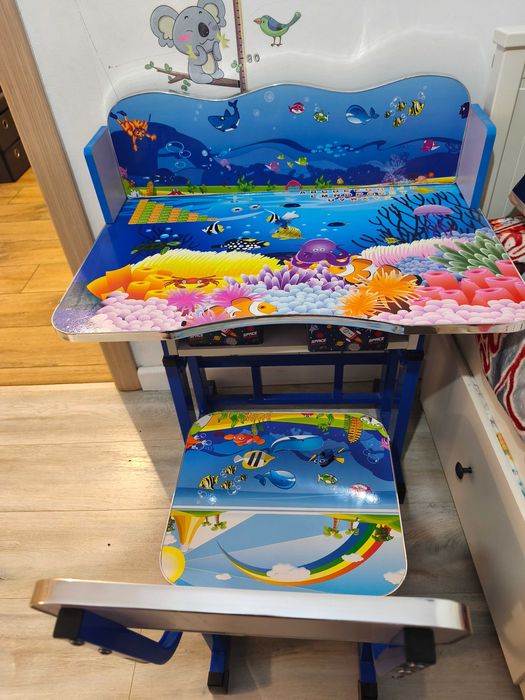 Birou cu scaun pentru copii