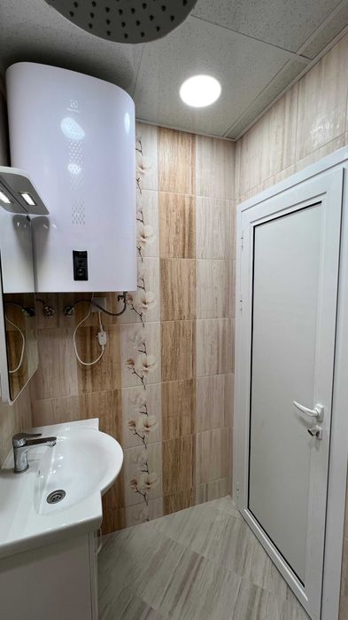 Дава се под наем Тристаен апартамент в София, Център - 65 кв.м за 765 € - Снимка #9