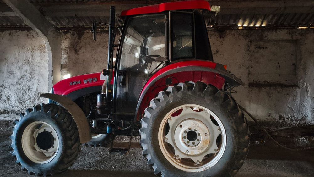 срочно продам трактор юто 904