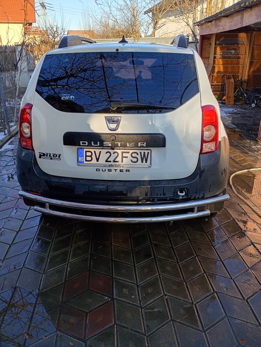 Vând Dacia Duster 1.6 benzina