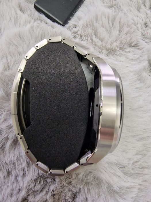 Huawei Watch 4 Pro Titanium 48 mm – Cutie + Accesorii