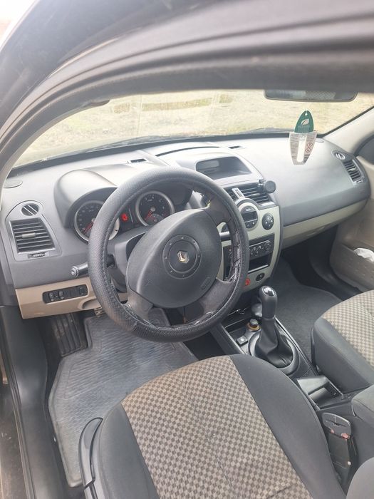 Vând schimb renault megane 2 1.6 benzină și GPL