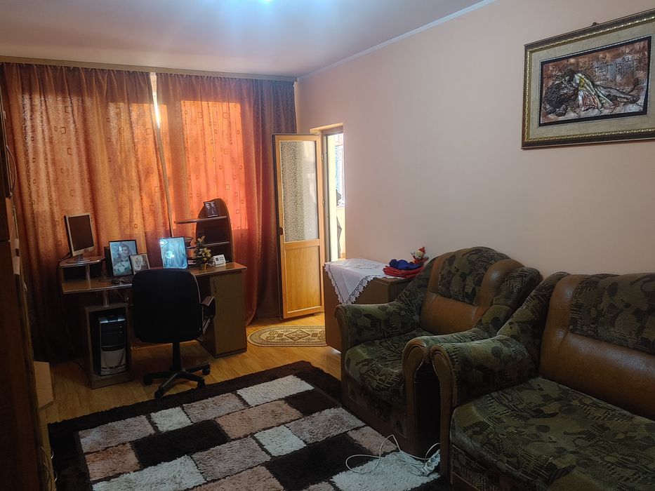 Vand apartament 2 camere