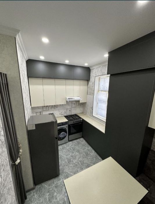 Ургенч шахрида янги курулган бинода икки хонали хонадан