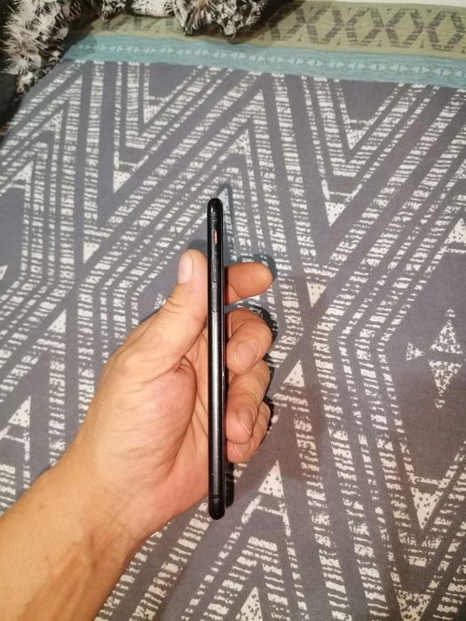 Продам iPhone 7 минусов нет!