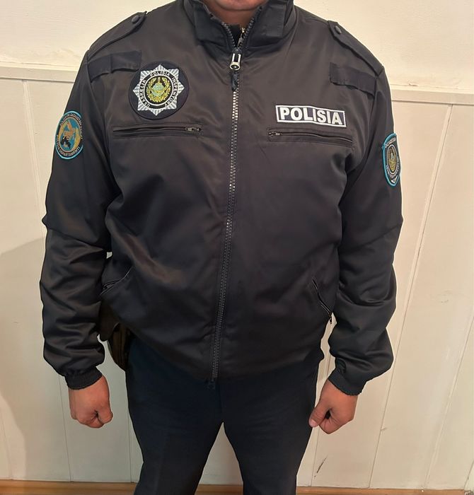 Продам ветровку