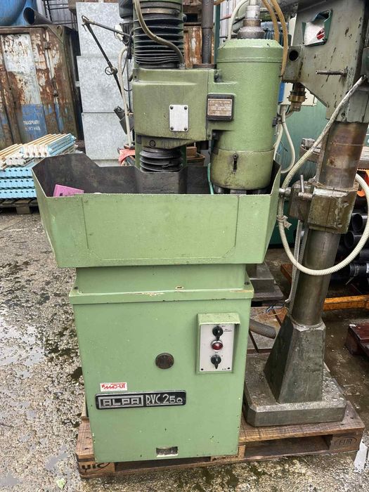 Ротационна повърностна шлайфмашина .