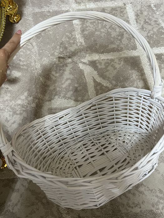 Продам корзину в отличном состоянии