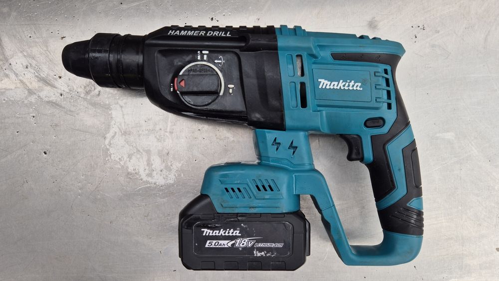 Професионални акумулаторни инструменти MAKITA