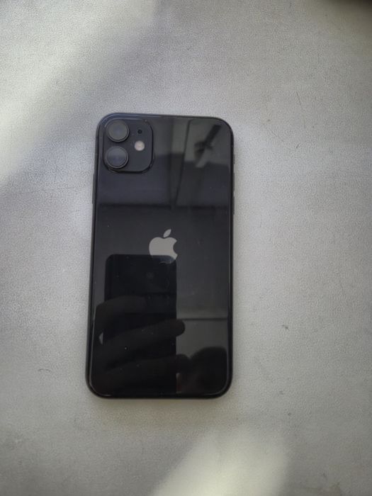 IPhone 11 64GB торг возможен