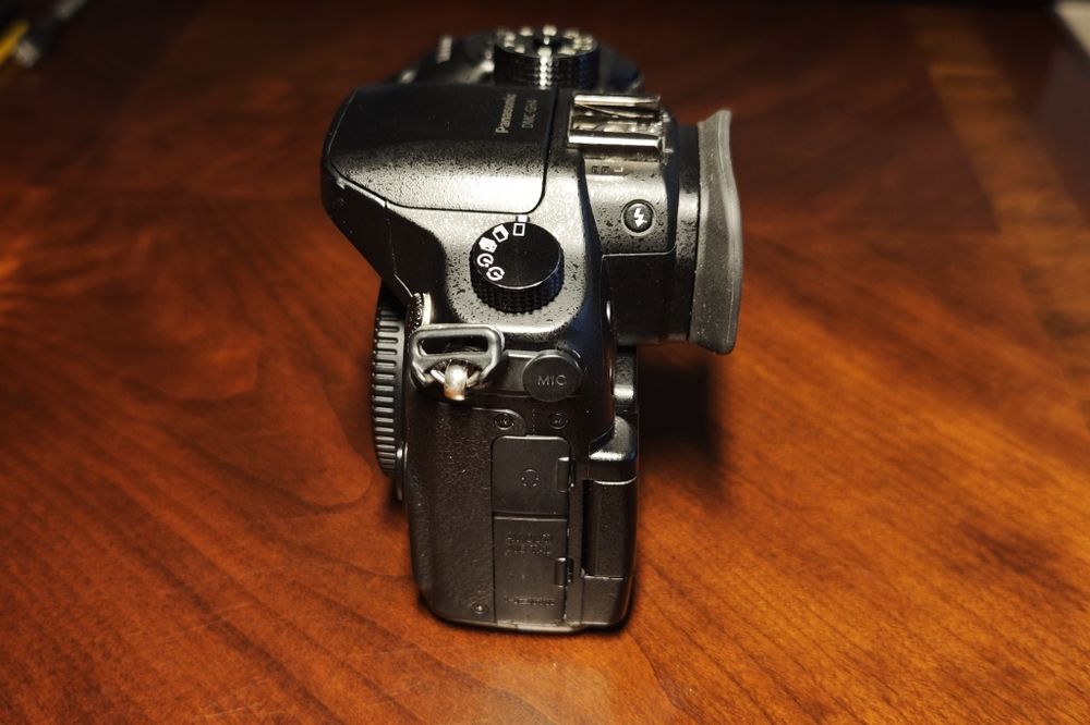 Panasonic Lumix GH4 cu 1092 cadre