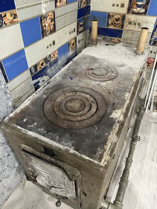 Продам печку для дома с котлом