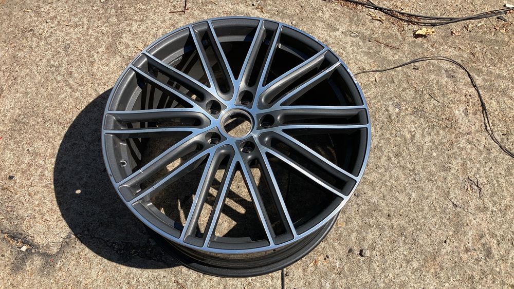 Janta Porsche Panamera 2 G2 971 model turbo 4