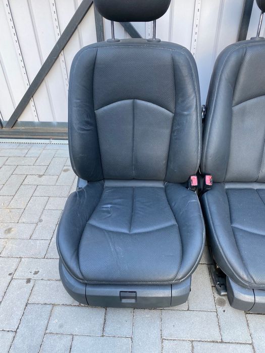 Передние сиденья на Мерседес W211