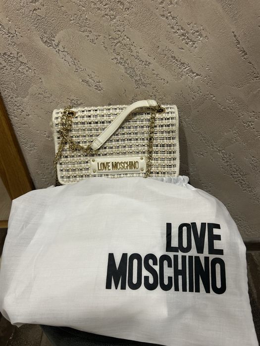 Дамска манта Moschino