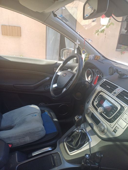 FORD Kuga 2011 — imagine 4