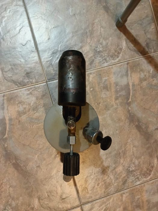 Пррдам паялную лампу