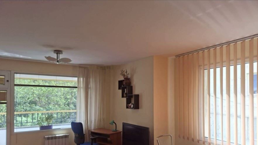 Дава се под наем Двустаен апартамент в София, Център - 60 кв.м за 697.17 € - Снимка #1