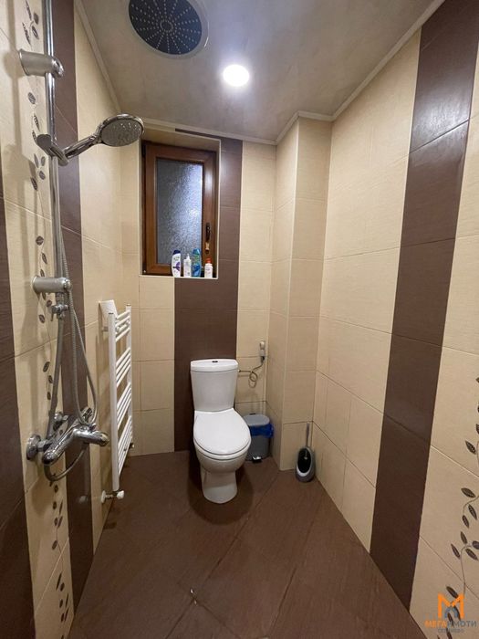 Етaж от къща + БАРБЕКЮ - Център град Севлиево