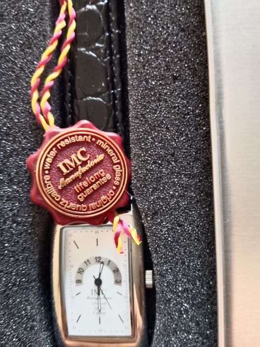 Продам новые часы