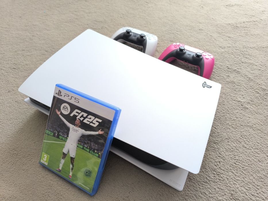 Sony PlayStation 5 disc version + FIFA 25 + втори контролер