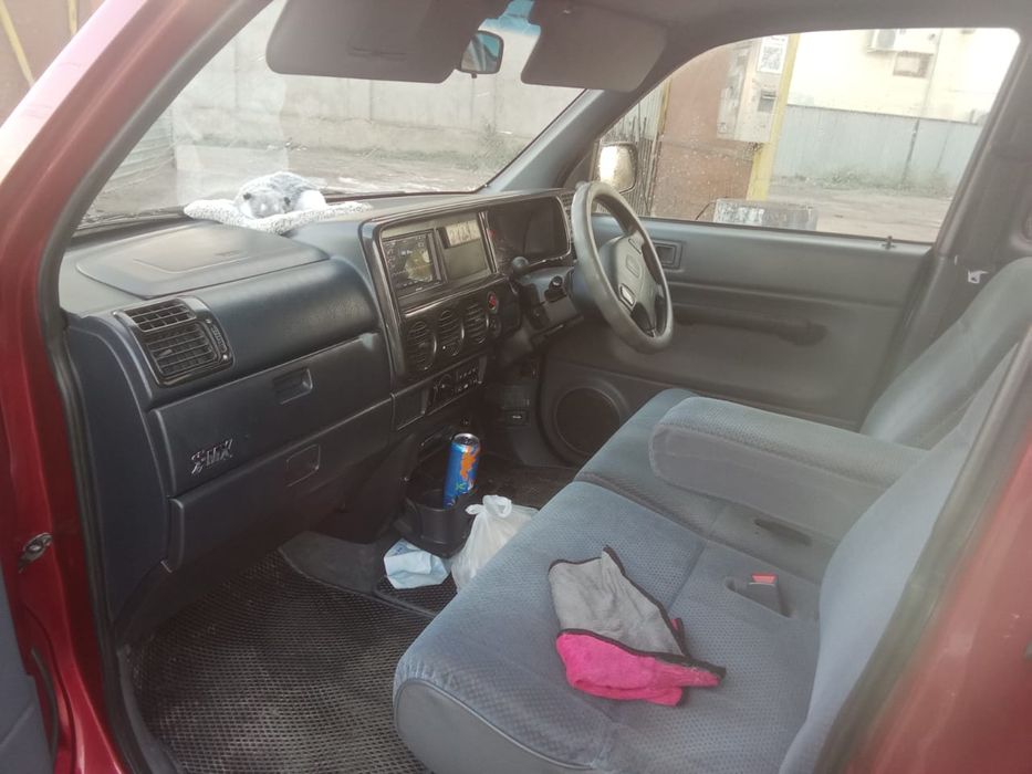 Продам срочно машину