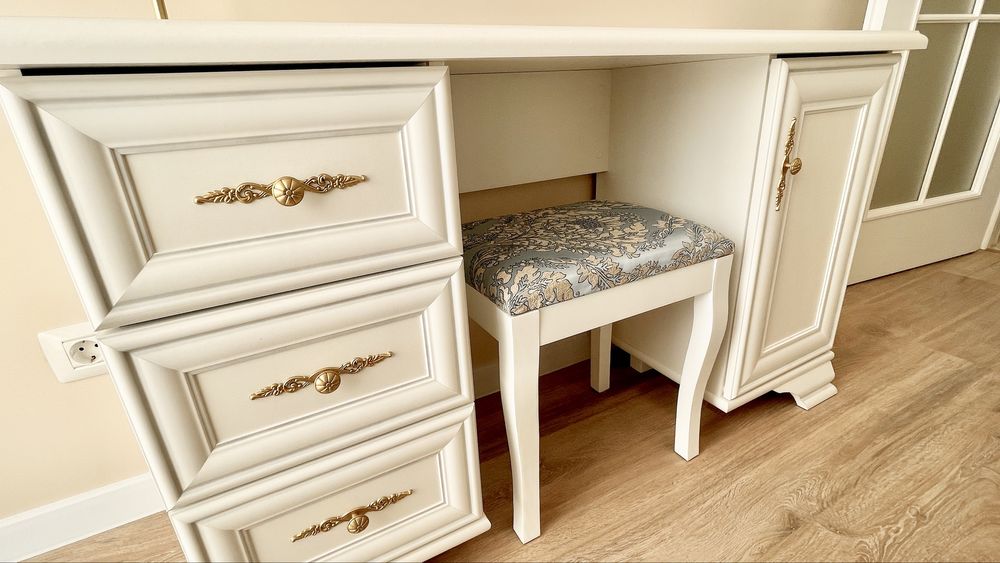 Apartament 2 camere la mare, in Saturn, cazare regim hotelier.