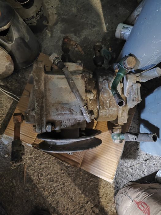 Компрессор ЗИЛ  в хорошем состоянии