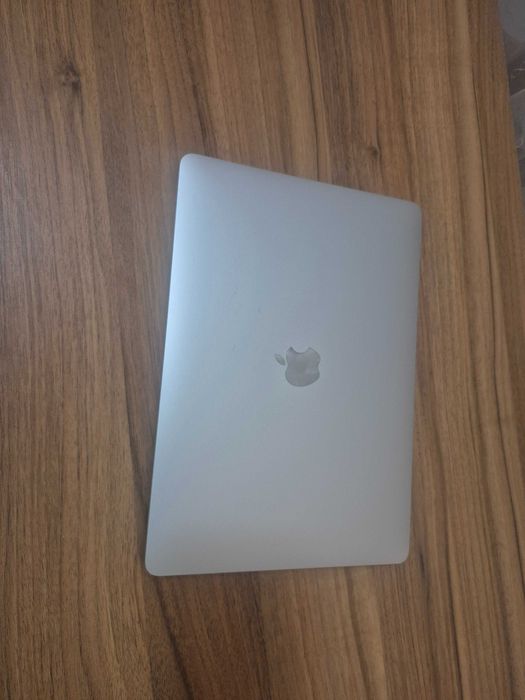 MacBook Pro 2022 M2 16/256