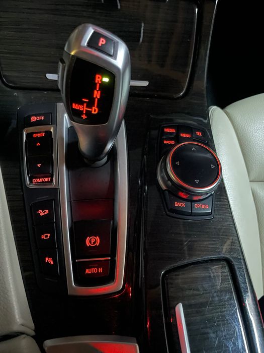 BMW Seria 5 F10 4 butoane, soft close