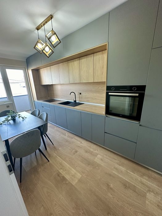 Apartament de vanzare  2 camere decomandate | Zona centrala | Floresti