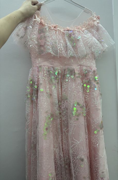 ПРОКАТ прекрасного платья для девочки