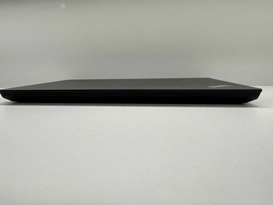 Laptop SH Lenovo Thinkpad P15s i7-1165G7 16gb ram SSD 512 Nvidia 4gb