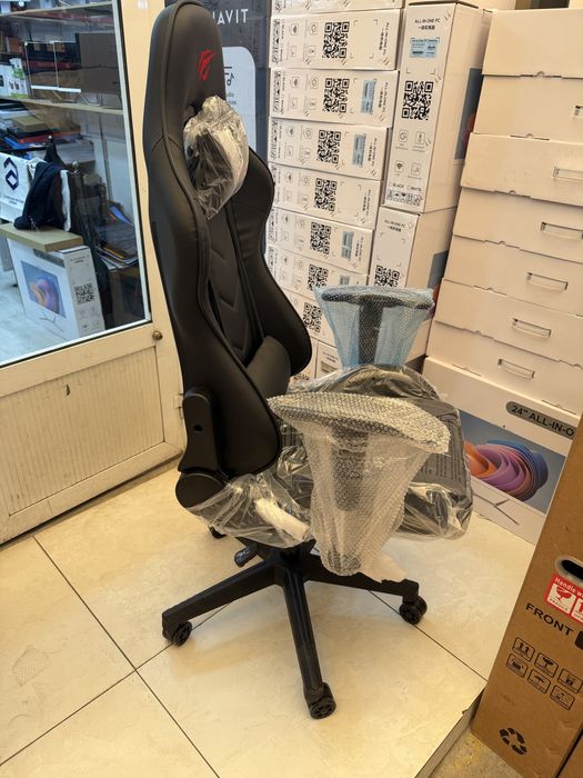 Игровое кресло Havit GC932 черно-красный и черный Gaming chair