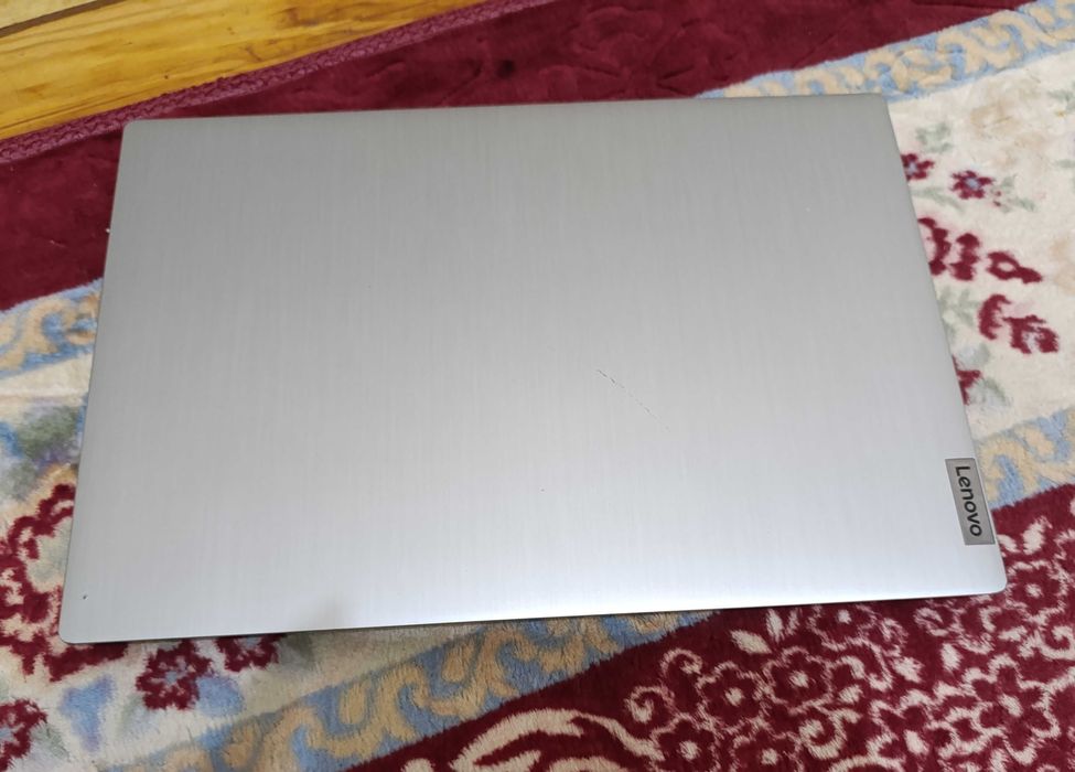 Noutbuk core i3 yangidek