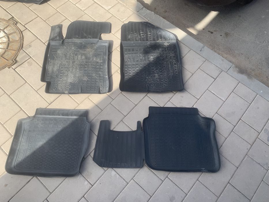Полики на hyundai elantra 5го поколения