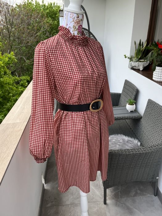 Rochie midi de primăvara