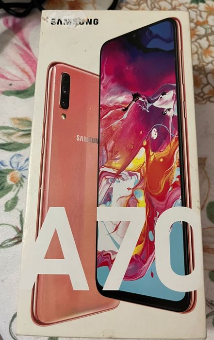 Samsung A70 6,7 inch superamoled 128gb 6gb ram cu proba