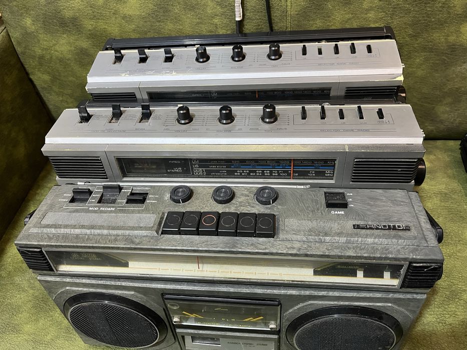 Radio vechi românesc de colecție Stereo Spatia RCS 001