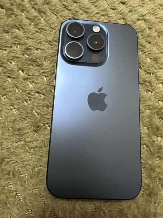 Iphone 15 Pro 256gb 87% baterie