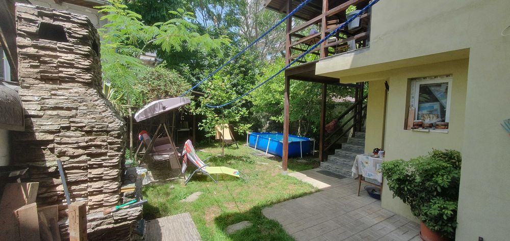 Locuinta individuala din 2 Corpuri de vanzare, P+E+M Dristor