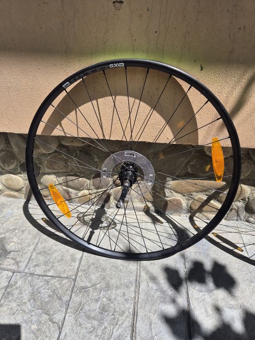 Roti bicicleta 29 noi WTB de pe un Cannondale