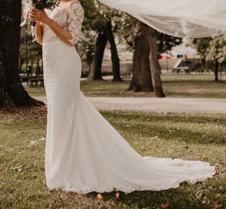 Rochie de mireasa cu voal lung