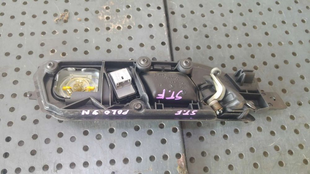 Maner usa stanga fata buton oglinzi vw polo 9n 6q1837247g