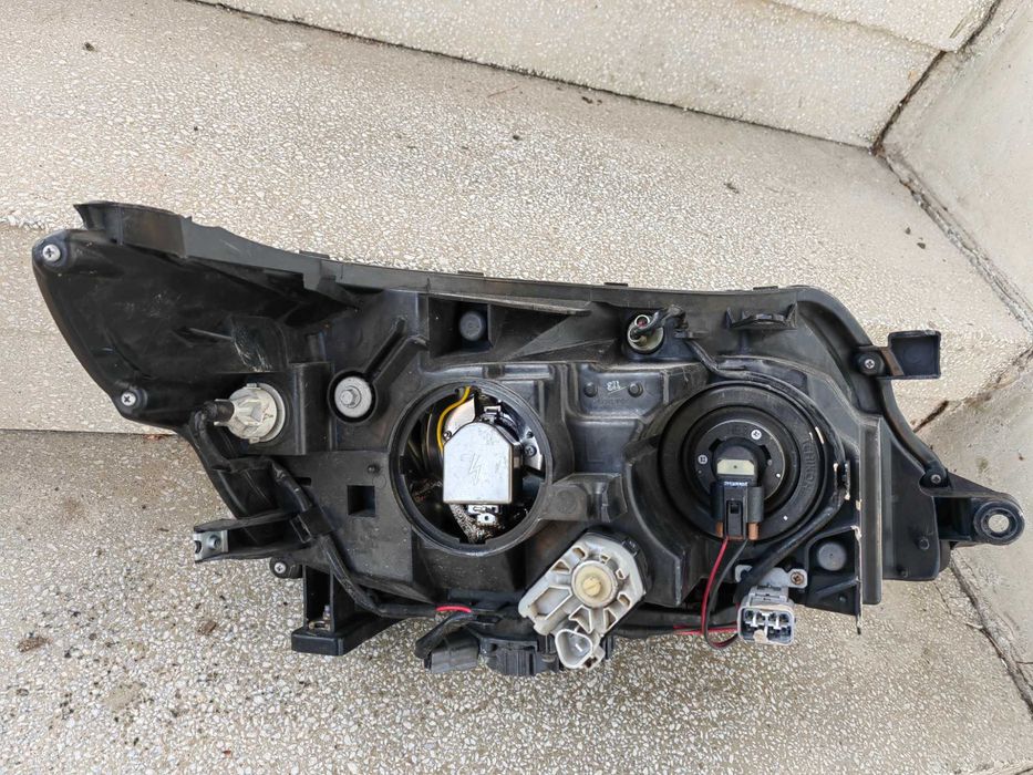 Фар Subaru Forester 2008 2013 Xenon ляв/Фар Субару Форестър Оригинален