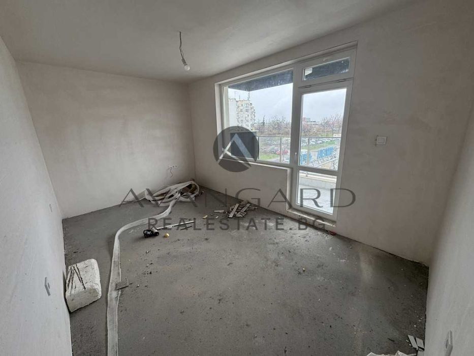Продава се Двустаен апартамент в Пловдив, Тракия - 76 кв.м за 890 €/кв.м - Снимка #4