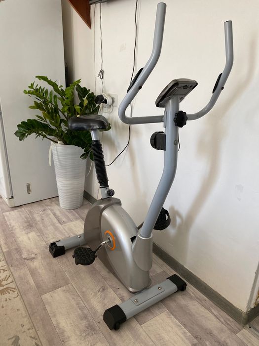 Велотренажер, матрас противопролежневый